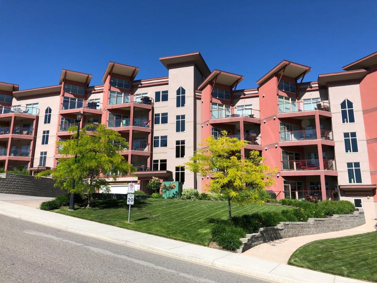 Stay In The Okanagan - Copper Sky, West Kelowna Ngoại thất bức ảnh